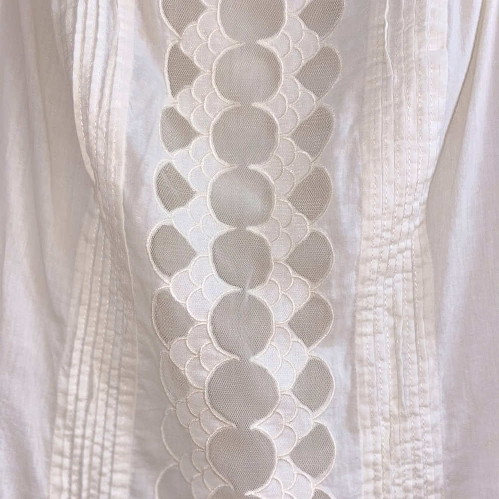 Anthropologie Onyx Scalloped Lace Blouse - Picture 4 of 4